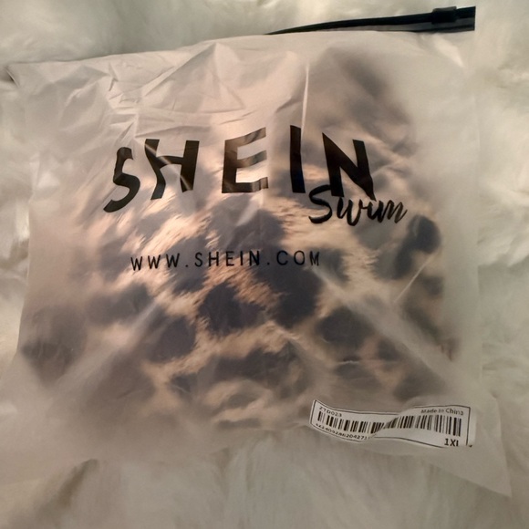 SHEIN Brown and Black Leopard Print bikini top size 14 (1X) - Picture 3 of 3